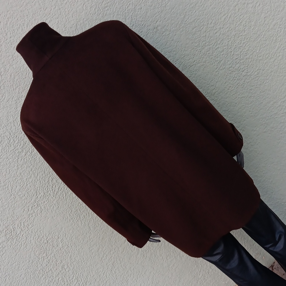 Larry Levine Ladies Vintage Pure Wool Double Breasted Pea Coat with Wide Lapels - Picture 12 of 16